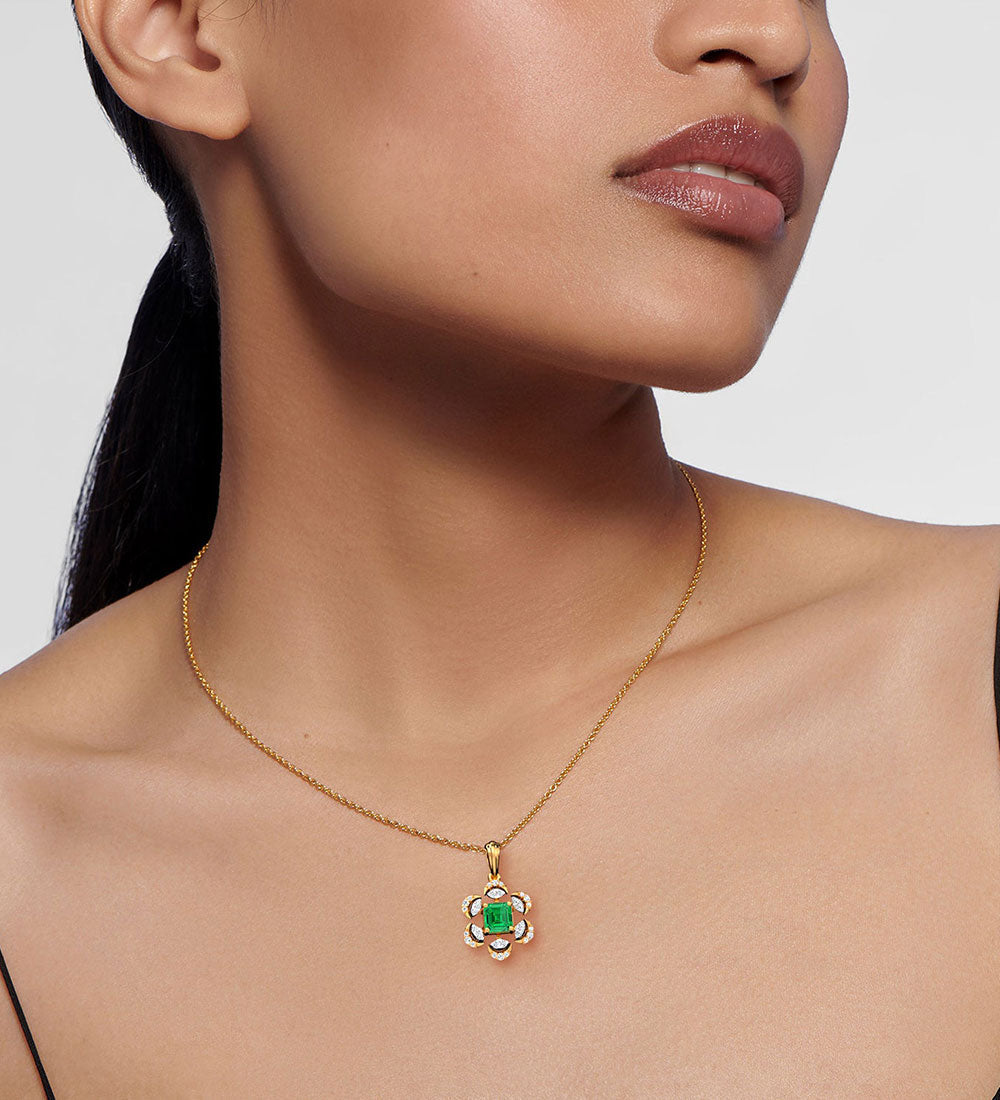 Accessories - Esra Floral Diamond Pendant Set White Gold -